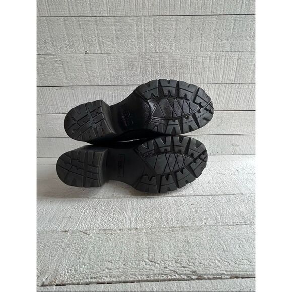 Women’s Black Chunky Heel Loafers Size 6M Gold Chain Block Heel Lug Sole - Picture 12 of 12